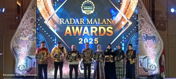 Radar Award 2025 Apresiasi Sam Tito Atas Kiprah di Bidang Hukum, Budaya, dan Gerakan Anti Narkoba