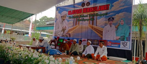 Rejoyoso Bersholawat, Ribuan Jamaah Larut dalam Lantunan Sholawat untuk Menggapai Kasih Sayang Allah SWT