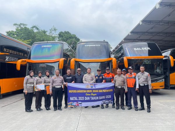Satlantas Polres Malang Cek Ketat Bus Pariwisata Jelang Nataru