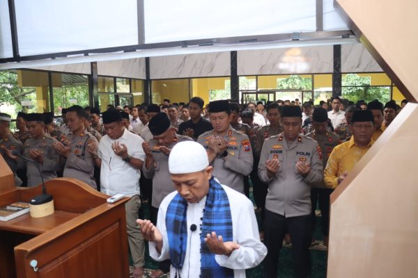 Polres Magetan Gelar Sholat Ghoib dan Donasi Kemanusiaan untuk Korban Bencana Aceh–Sumatra