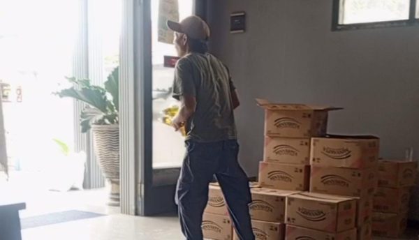 490 KPM Desa Sukonolo Terima Bantuan Beras 20 Kg dan Minyak Goreng 4 Liter dari Pemerintah