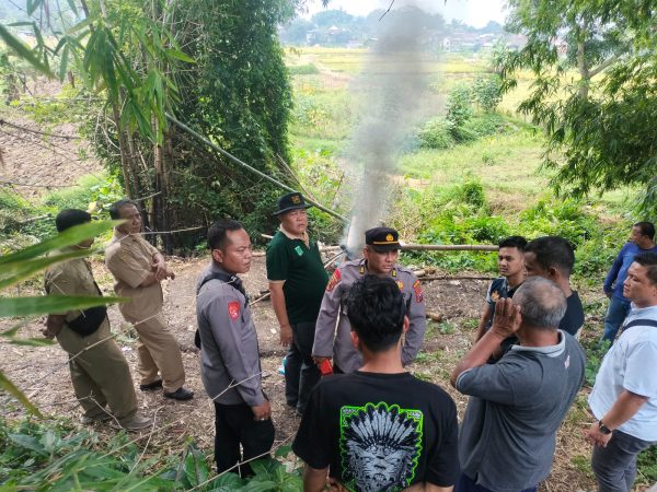 Arena Judi Sabung Ayam di Mendalan Pandaan Dibakar, Polisi Tegaskan Tak Ada Toleransi