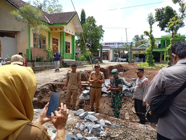 Kades Kalipare Saiful Anwar Tegaskan Keteladanan Pemimpin Kunci Keberhasilan Pembangunan Desa