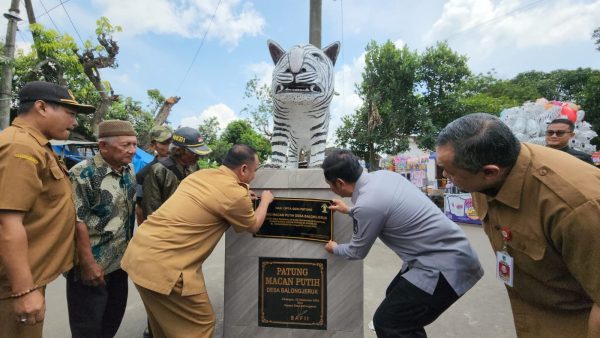 Dari Desa ke Nasional, Patung Macan Putih Balongjeruk Kantongi Hak Cipta