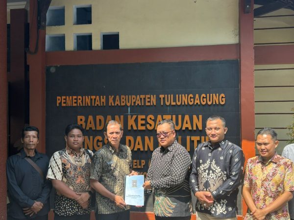 Serahkan Legalitas ke Bakesbangpol, PSHT Cabang Tulungagung Ajak Seluruh Warga Kembali Bersatu di Bawah Kepengurusan Sah