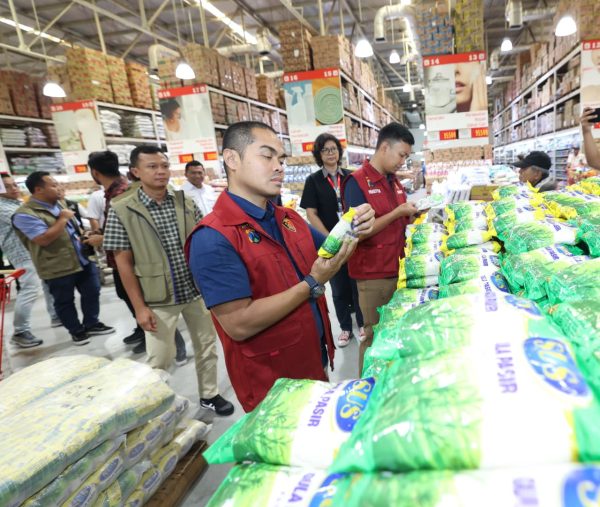 Polda Jatim Cek Mutu dan Izin Edar Bahan Pangan Jelang Idul Fitri