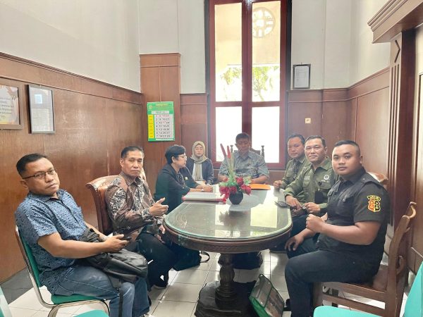 Sidang Perkara 60/Pdt.G/2026/PN Sby di Surabaya Soroti Ketidakhadiran OJK Regional
