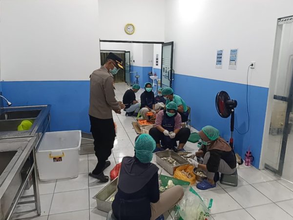 Polres Ngawi Tekankan SOP dan Zero Accident dalam Pengelolaan SPPG Program MBG