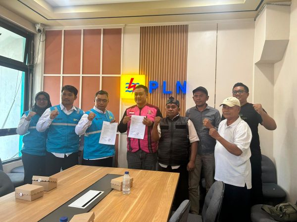 Ketua Umum 212 Loro Siji Loro Rakyat Makmur Sejahtera Sampaikan Aspirasi ke PLN UP3 Tulungagung, Soroti Seringnya Pemadaman Listrik