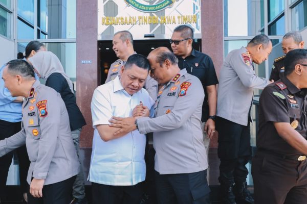 Kapolda Jatim dan Kajati Perkuat Sinergi Penegakan Hukum Lewat Semangat “Jogo Jatim”