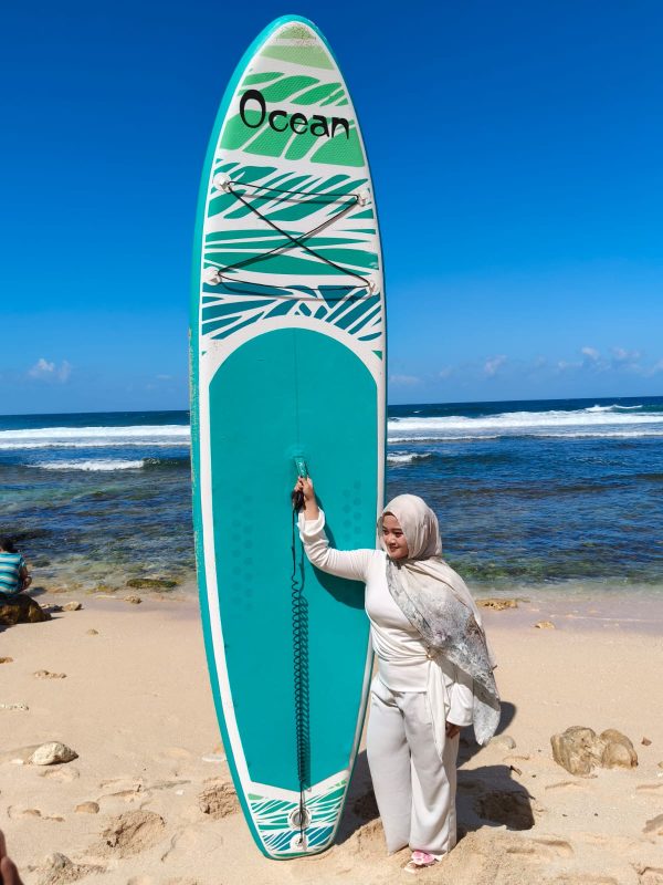 Pantai 3in1 Bantur Kian Diminati, Wisatawan Luar Daerah Puji Keindahan Alam dan Kulinernya
